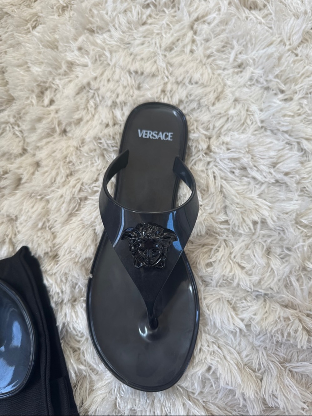 Versace Black Medusa Jelly Thong Sandals size 35 ✨NEW✨ - Picture 2 of 7